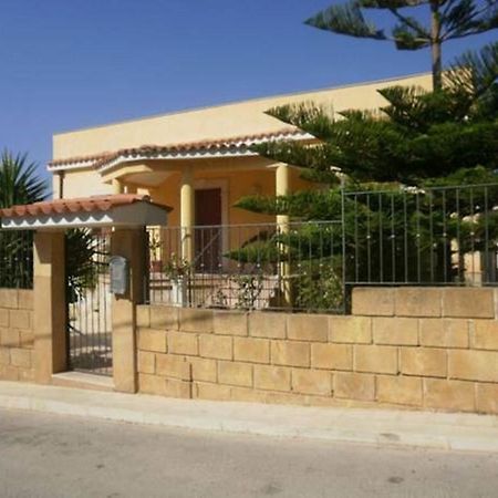 Villa Mara B&B Noto Bagian luar foto
