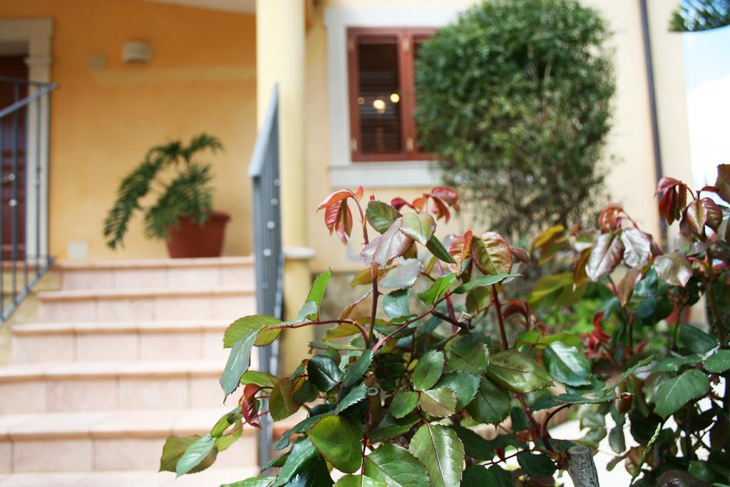 Villa Mara B&B Noto Bagian luar foto