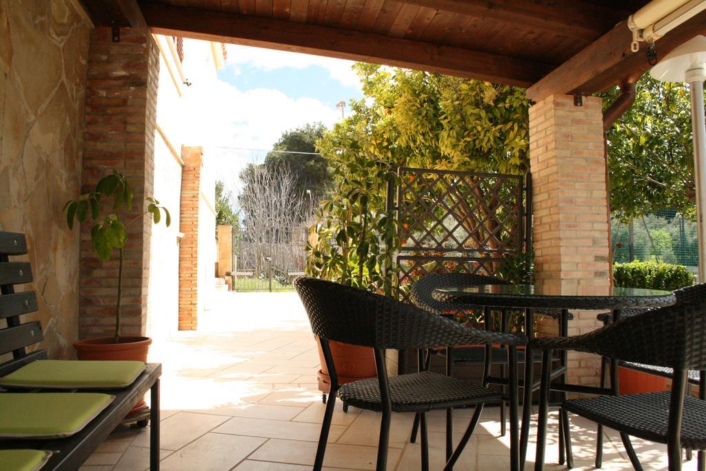 Villa Mara B&B Noto Bagian luar foto