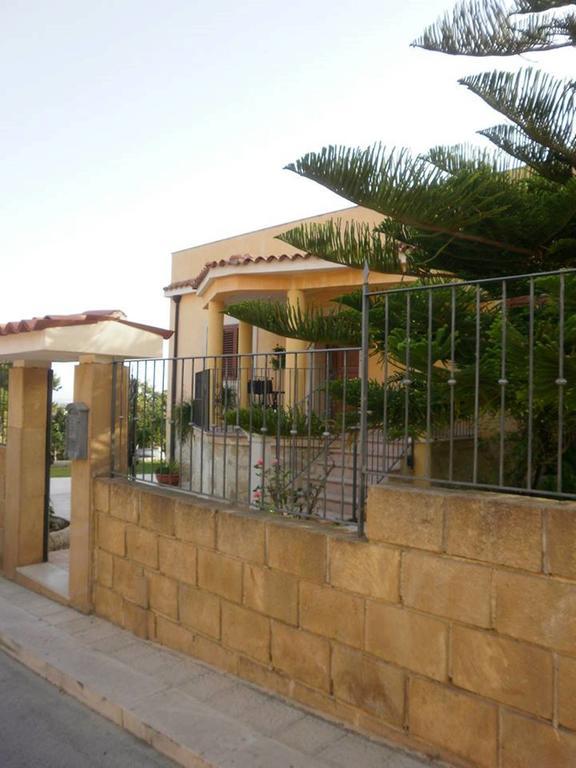 Villa Mara B&B Noto Bagian luar foto