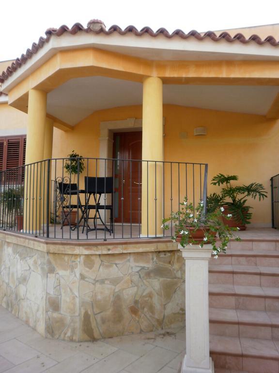 Villa Mara B&B Noto Bagian luar foto
